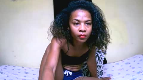 bella193999 online show from February 1, 2025, 11:06 pm