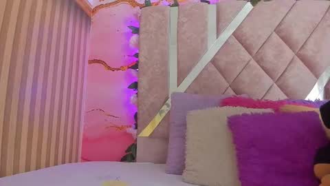 Melanie  online show from February 10, 2026, 10:41 am