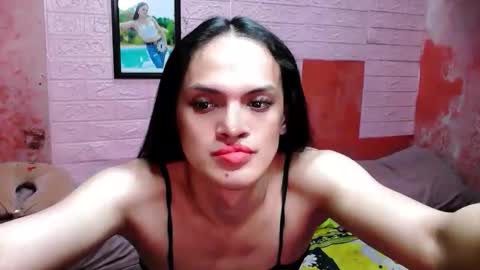 Snapshot of bella_ciaox chatting on May 12, 2026, 11:29 am Bella Barbie online show from May 12, 2026, 11:29 am