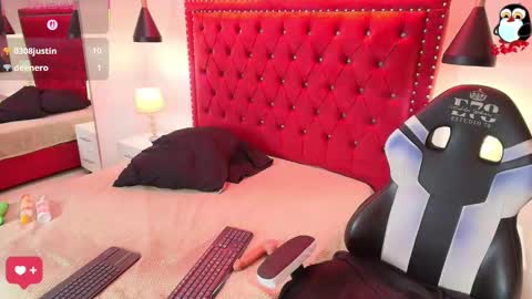 Bella  online show from November 15, 2025, 5:16 am