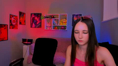 Snapshot of bella_dorn chatting on July 11, 2026, 9:12 am Bella online show from July 11, 2026, 9:12 am