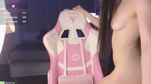 Snapshot of bella_hayes chatting on December 26, 2024, 4:10 am Bella next stream December 2 at 9pm gmt online show from December 26, 2024, 4:10 am