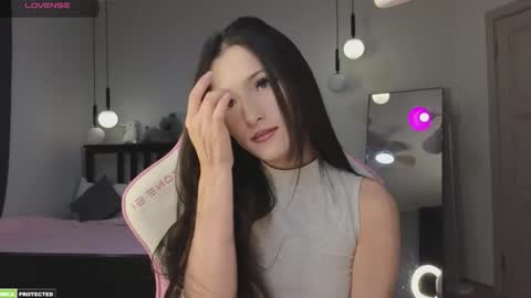 Snapshot of bella_hayes chatting on October 14, 2025, 3:07 am Bella next stream December 2 at 9pm gmt online show from October 14, 2025, 3:07 am