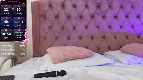 Bella online show from December 16, 2024, 9:20 pm