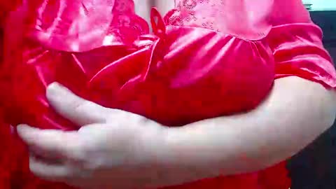 Snapshot of bella_lady_1_ chatting on December 23, 2024, 9:40 pm lady online show from December 23, 2024, 9:40 pm