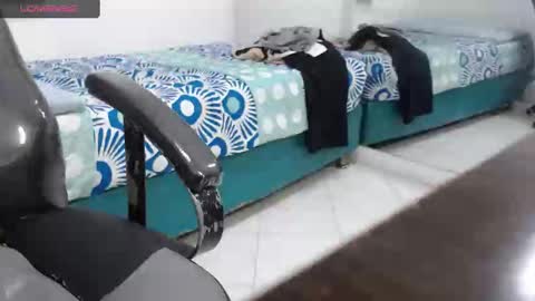 Snapshot of bella_lady_1_ chatting on February 18, 2025, 11:41 pm lady online show from February 18, 2025, 11:41 pm