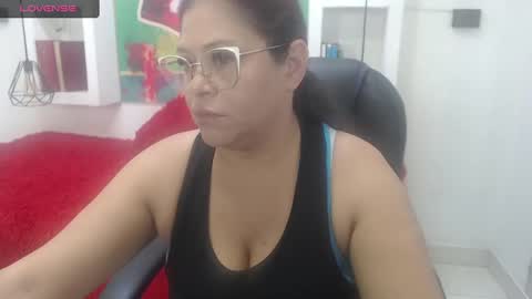 lady online show from October 2, 2025, 11:39 am