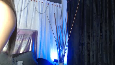 Valentina online show from September 24, 2025, 1:31 am