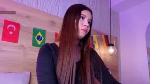 Snapshot of bella_luvs chatting on June 15, 2026, 12:29 pm Bella online show from June 15, 2026, 12:29 pm