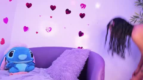 Bella online show from March 19, 2026, 4:44 pm