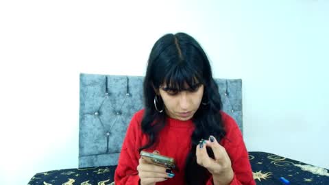 Bella online show from September 17, 2025, 11:06 pm