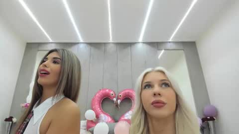 Snapshot of bella_posh chatting on September 13, 2025, 10:59 am bella_posh online show from September 13, 2025, 10:59 am