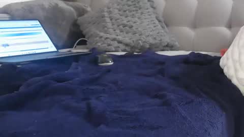 Snapshot of bella_sexy_feet chatting on February 1, 2025, 10:59 am bella_sexy_feet online show from February 1, 2025, 10:59 am