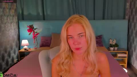 Bella online show from September 22, 2025, 12:01 am