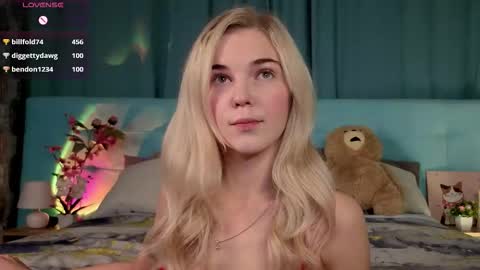 Bella online show from February 11, 2026, 1:10 am