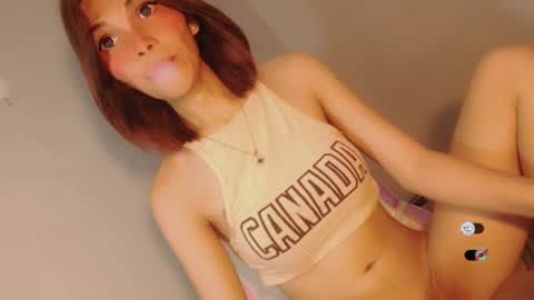 Bella online show from December 8, 2024, 2:19 pm