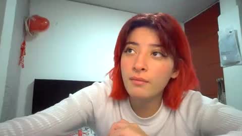 bella_thorne1999 online show from June 18, 2026, 3:29 am