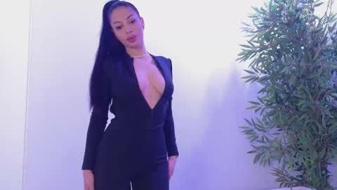 Snapshot of bella_vixen_ chatting on March 2, 2026, 8:59 pm Bella online show from March 2, 2026, 8:59 pm