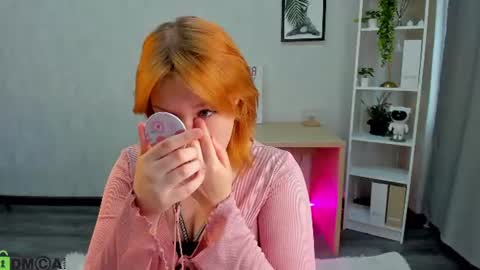Snapshot of bella_wilde1 chatting on July 1, 2026, 1:18 am Cutie Belle online show from July 1, 2026, 1:18 am