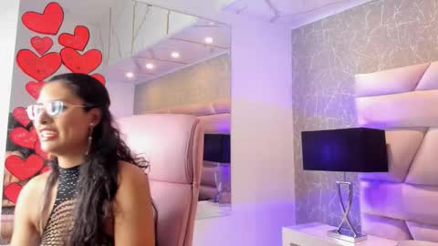 bellaagrace online show from February 6, 2026, 5:01 am