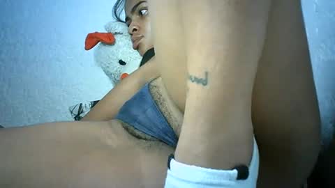 Bella online show from December 31, 2024, 11:42 am