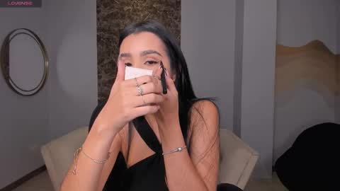  Bella C  online show from October 31, 2025, 11:44 am