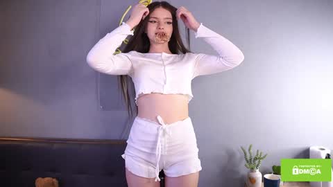 Bella I took a vacation and Ill be back on December 18th So dont lose me To keep in touch I have a TG -  you can find below online show from January 30, 2025, 10:50 am