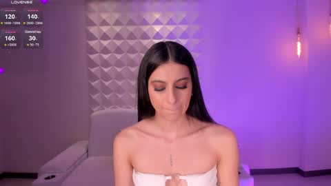 Bella online show from April 10, 2026, 3:01 am