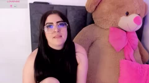 Snapshot of bellacruz3 chatting on April 8, 2026, 9:48 pm bella cruz online show from April 8, 2026, 9:48 pm