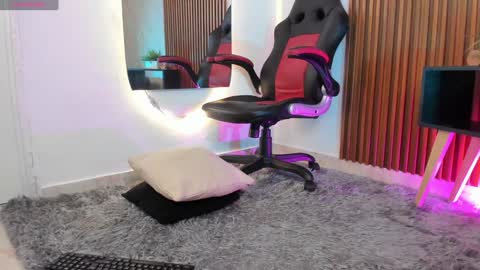 belladuboiss_ online show from January 10, 2025, 3:37 pm