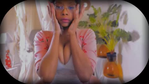 Snapshot of bellahproudly chatting on October 19, 2025, 7:09 am Bellah online show from October 19, 2025, 7:09 am