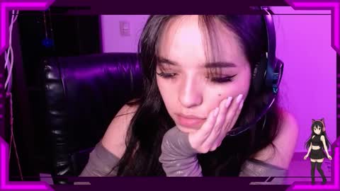 Snapshot of bellamoteluna chatting on October 25, 2025, 1:46 am Bella Monteluna online show from October 25, 2025, 1:46 am