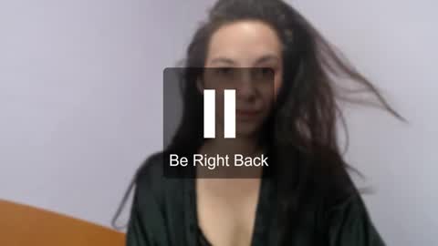 bellaqueen0701 online show from February 10, 2025, 8:10 pm