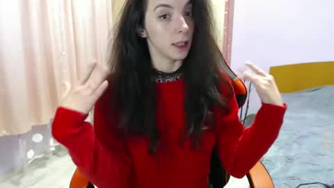 bellaqueen0701 online show from February 18, 2025, 3:54 pm