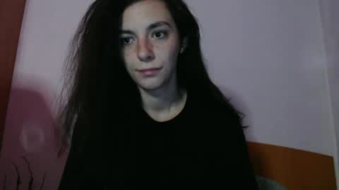 bellaqueen0701 online show from February 18, 2025, 10:25 pm