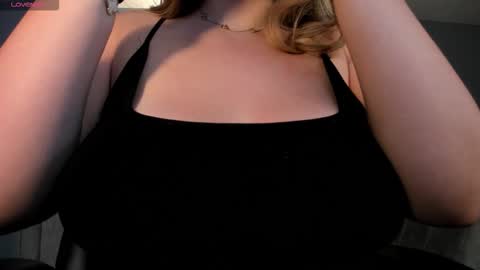  Bella Rose  online show from December 3, 2025, 3:25 am