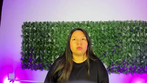 BellaRoux online show from February 20, 2026, 12:05 pm