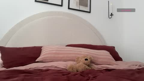 Isabella Ryder online show from March 6, 2026, 9:55 pm