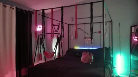 Bellaskeykeeper online show from March 19, 2026, 8:18 am