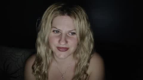 Snapshot of bellastar84 chatting on February 10, 2025, 7:47 am Starr40 online show from February 10, 2025, 7:47 am