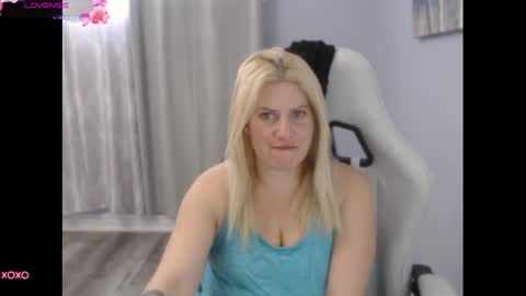 Snapshot of bellastar84 chatting on September 18, 2025, 12:29 pm Starr40 online show from September 18, 2025, 12:29 pm