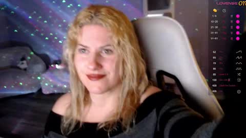 Snapshot of bellastar84 chatting on January 19, 2026, 11:25 am Starr40 online show from January 19, 2026, 11:25 am