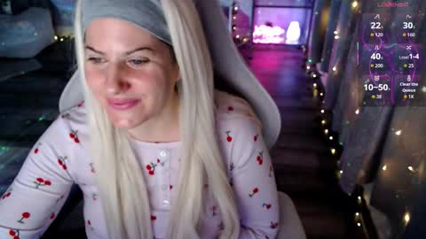 Snapshot of bellastar84 chatting on March 5, 2026, 11:28 am Starr40 online show from March 5, 2026, 11:28 am