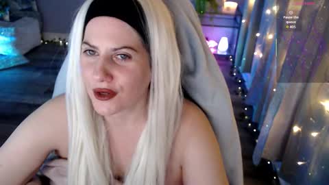 Snapshot of bellastar84 chatting on March 9, 2026, 10:52 am Starr40 online show from March 9, 2026, 10:52 am