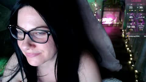 Snapshot of bellastar84 chatting on April 7, 2026, 7:20 am Starr40 online show from April 7, 2026, 7:20 am