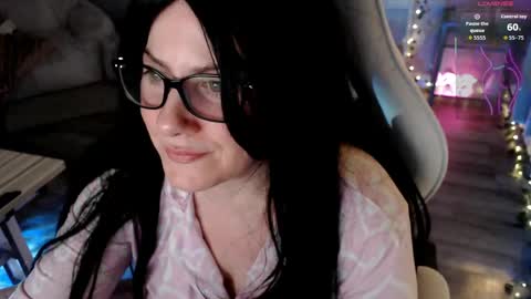 Snapshot of bellastar84 chatting on April 16, 2026, 7:31 am Starr40 online show from April 16, 2026, 7:31 am