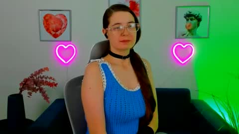 Bella. Ntmu online show from January 17, 2025, 5:19 pm