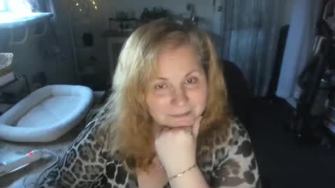 Snapshot of bellavoca chatting on November 16, 2025, 12:33 pm Bellavoca online show from November 16, 2025, 12:33 pm