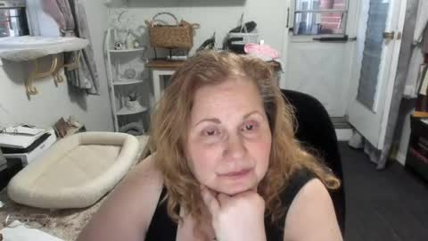 Snapshot of bellavoca chatting on June 16, 2026, 12:35 am Bellavoca online show from June 16, 2026, 12:35 am
