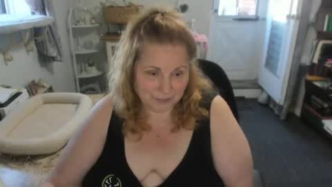 Snapshot of bellavoca chatting on June 16, 2026, 4:53 pm Bellavoca online show from June 16, 2026, 4:53 pm